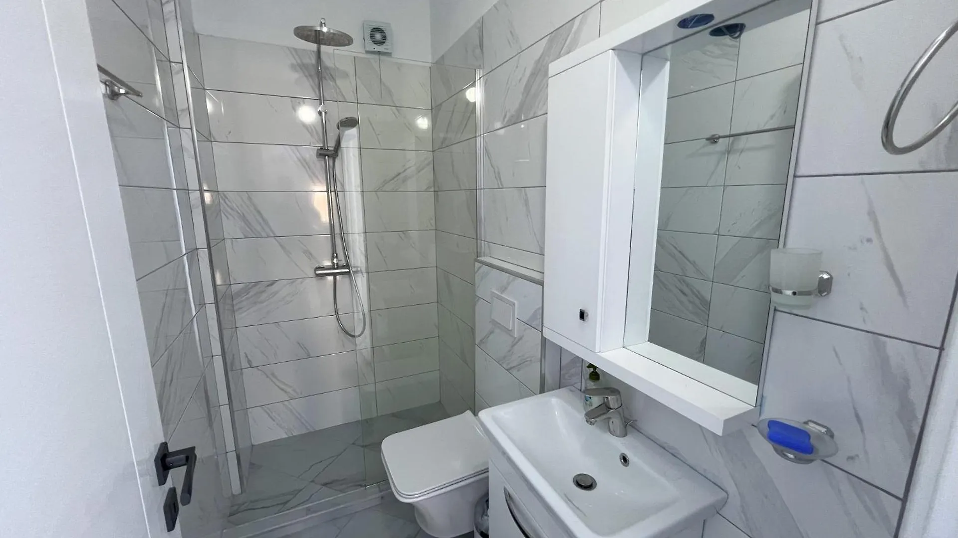 Casa Saraci White Residence 1 Sarande Apartment