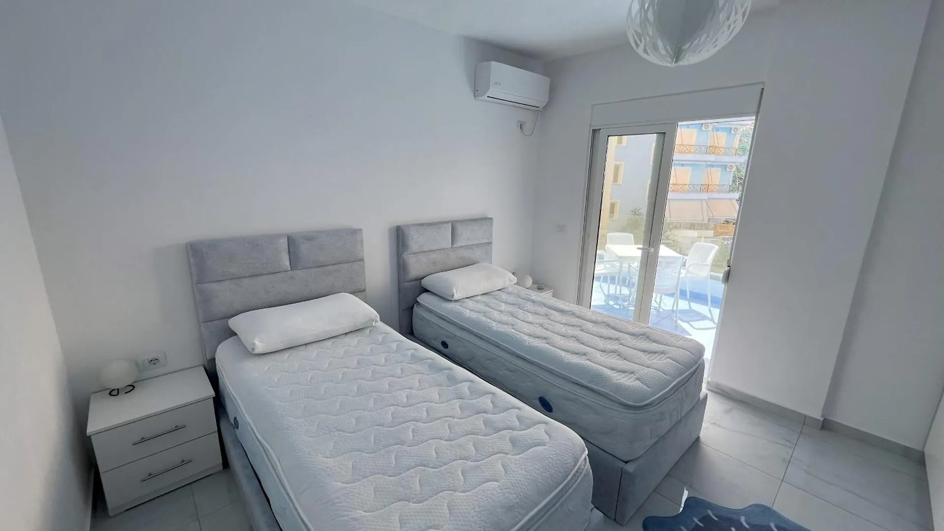 Casa Saraci White Residence 1 Sarande Albania